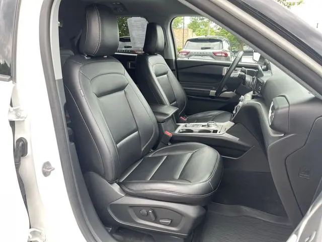 2023 Ford Explorer - $31,000