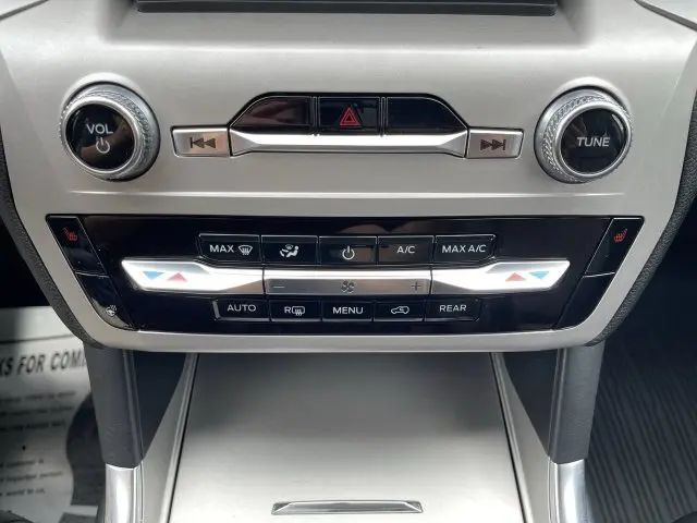 2023 Ford Explorer - $31,000