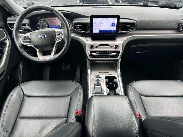 2023 Ford Explorer - $25,998