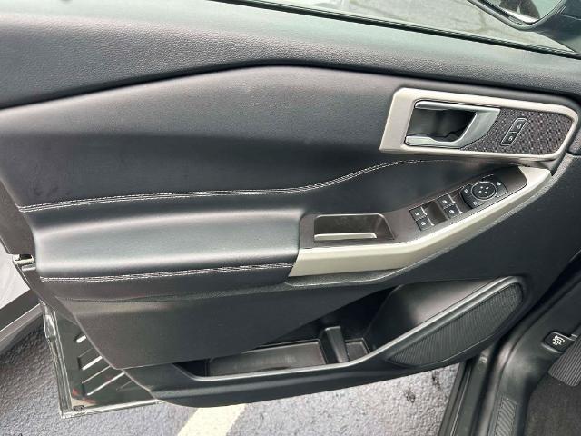 2023 Ford Explorer - $25,998
