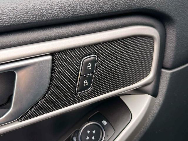 2023 Ford Explorer - $25,998