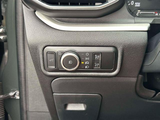 2023 Ford Explorer - $25,998