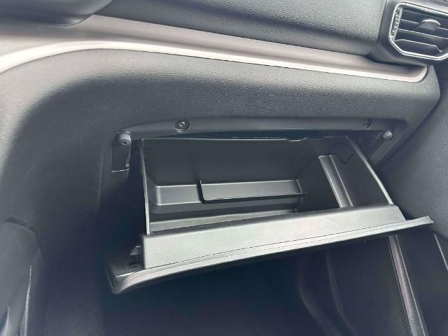 2023 Ford Explorer - $25,998
