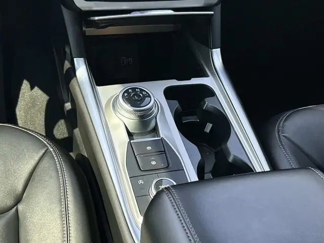 2024 Ford Explorer - $33,202