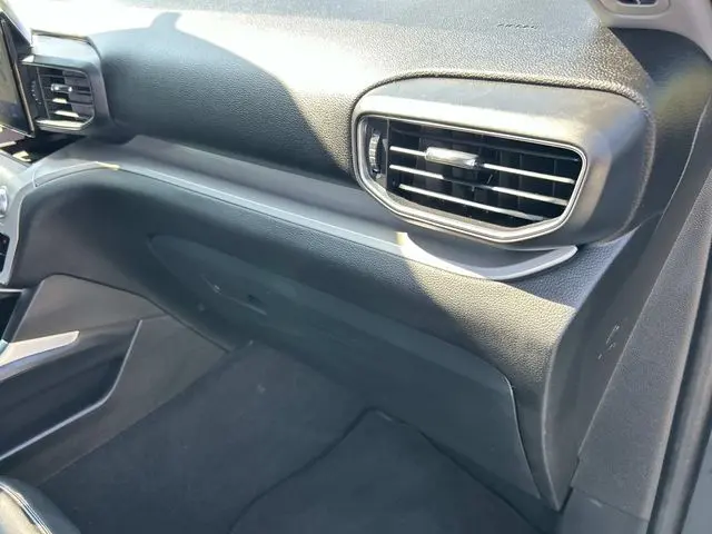 2024 Ford Explorer - $33,202
