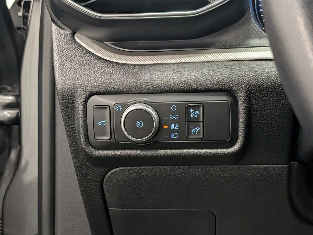 2020 Ford Explorer - $20,100