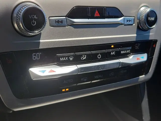 2021 Ford Explorer - $19,998