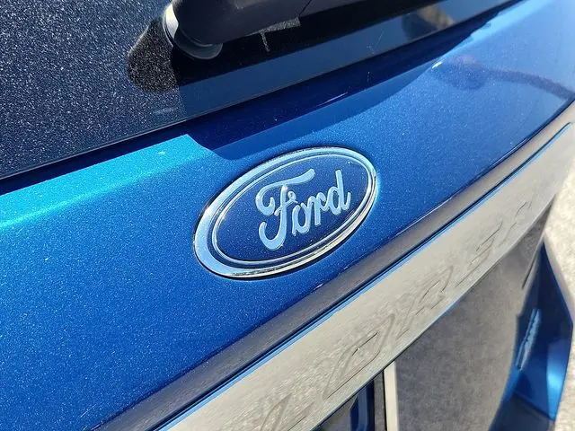 2021 Ford Explorer - $19,998