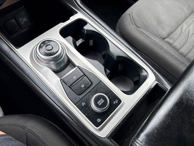 2021 Ford Explorer - $21,979