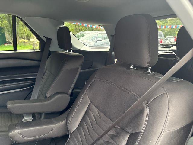 2021 Ford Explorer - $21,979