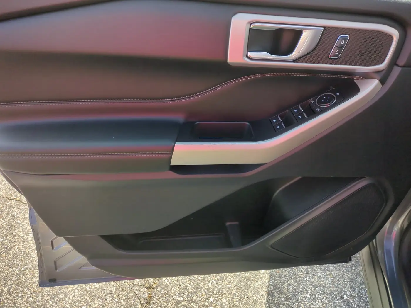 2021 Ford Explorer - $23,290