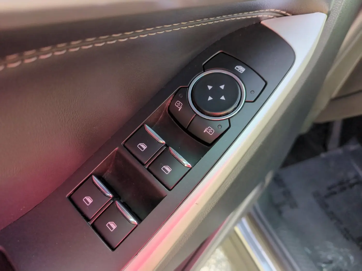 2021 Ford Explorer - $23,290