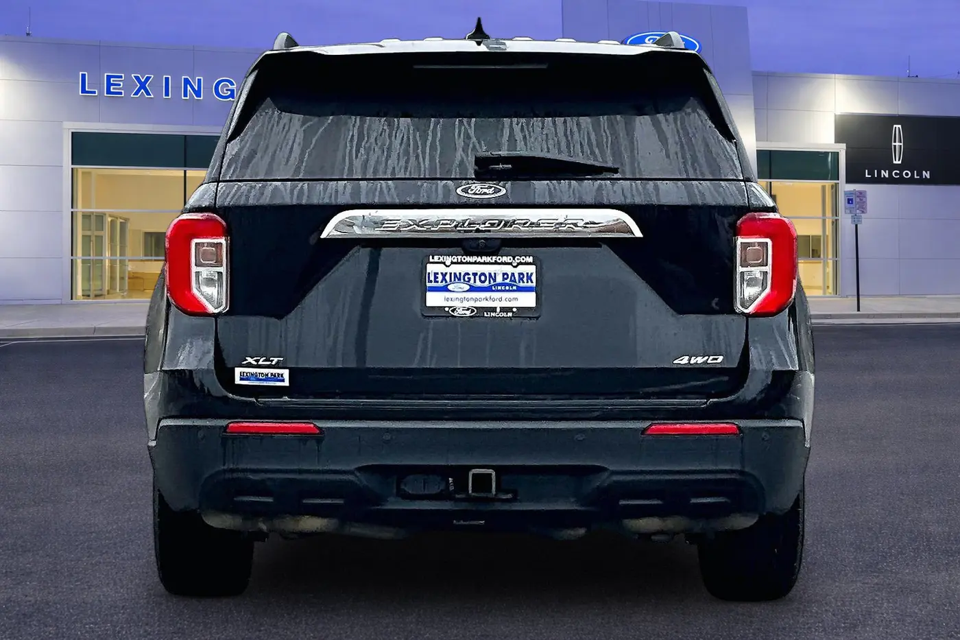 2022 Ford Explorer - $25,999