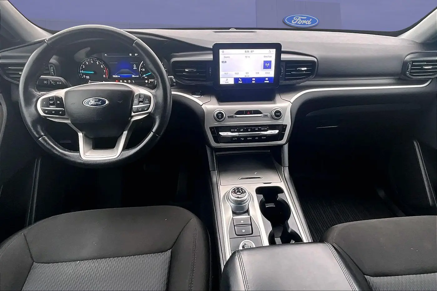 2022 Ford Explorer - $25,999