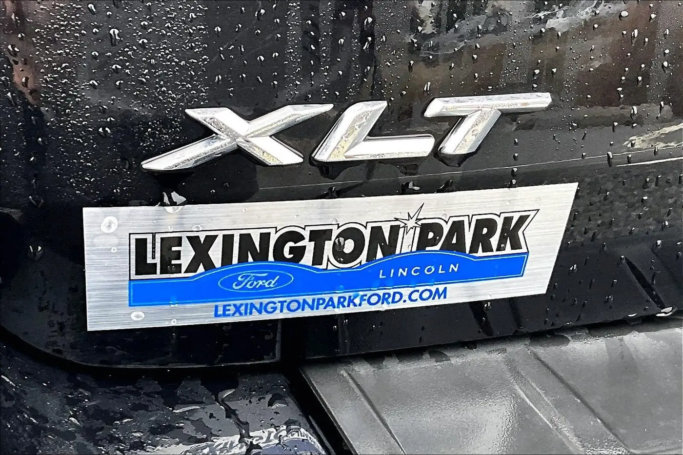 2022 Ford Explorer - $25,999