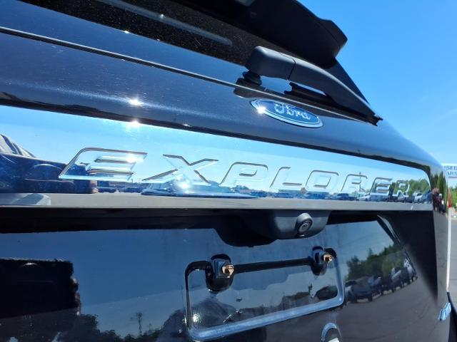 2022 Ford Explorer - $27,611