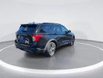 2022 Explorer Thumbnail 7