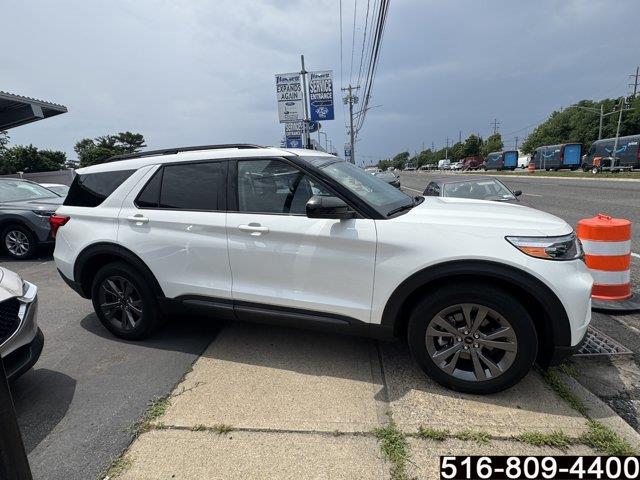 2022 Ford Explorer - $31,147