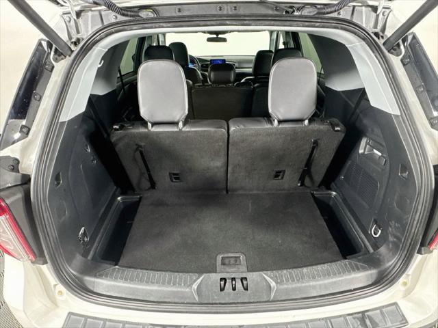 2023 Ford Explorer - $33,499