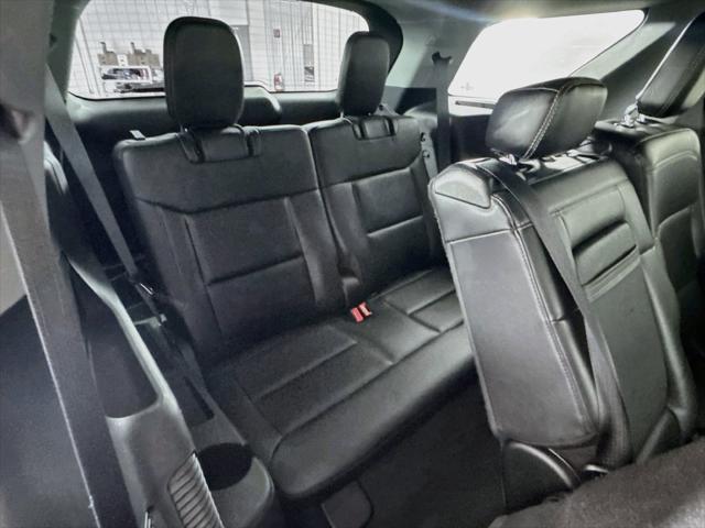 2023 Ford Explorer - $33,499