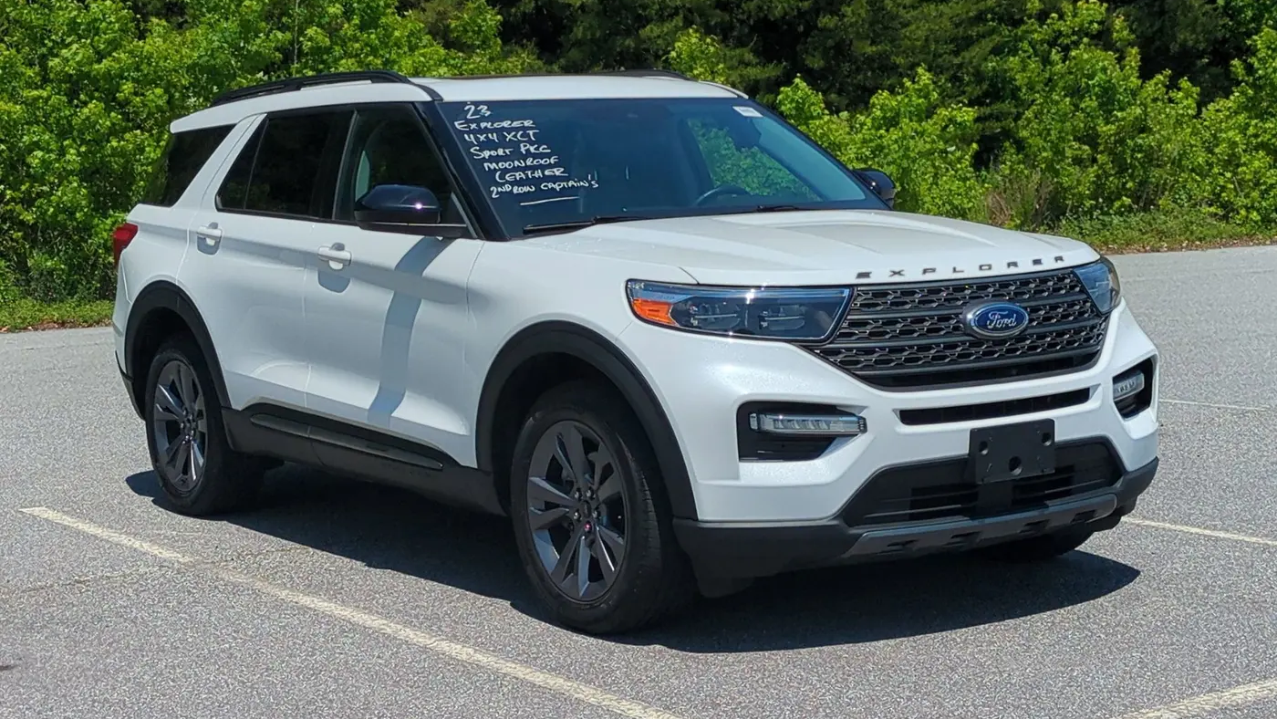 2023 Ford Explorer XLT