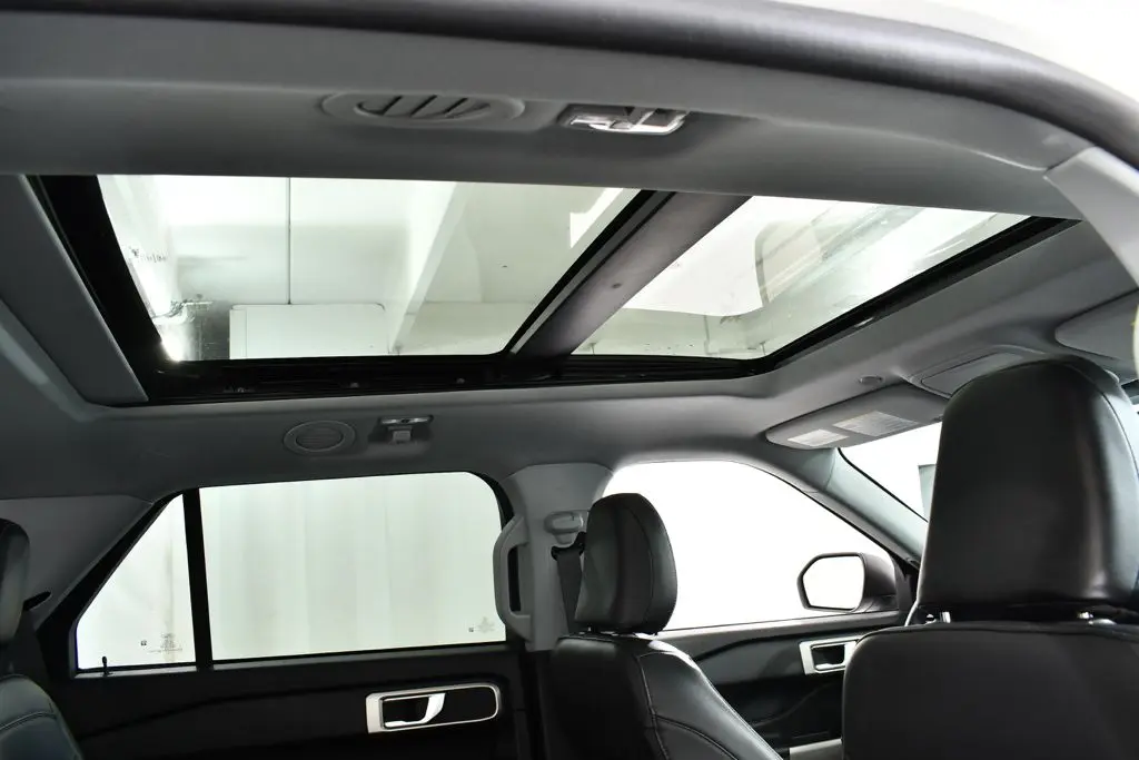 2023 Ford Explorer - $30,255