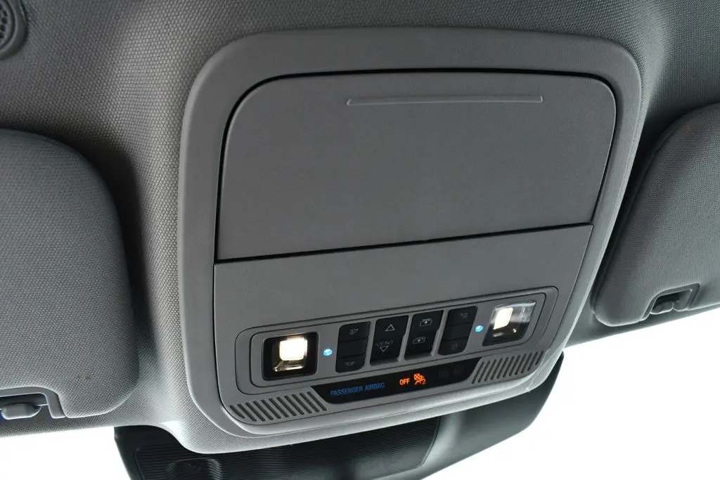 2023 Ford Explorer - $30,255