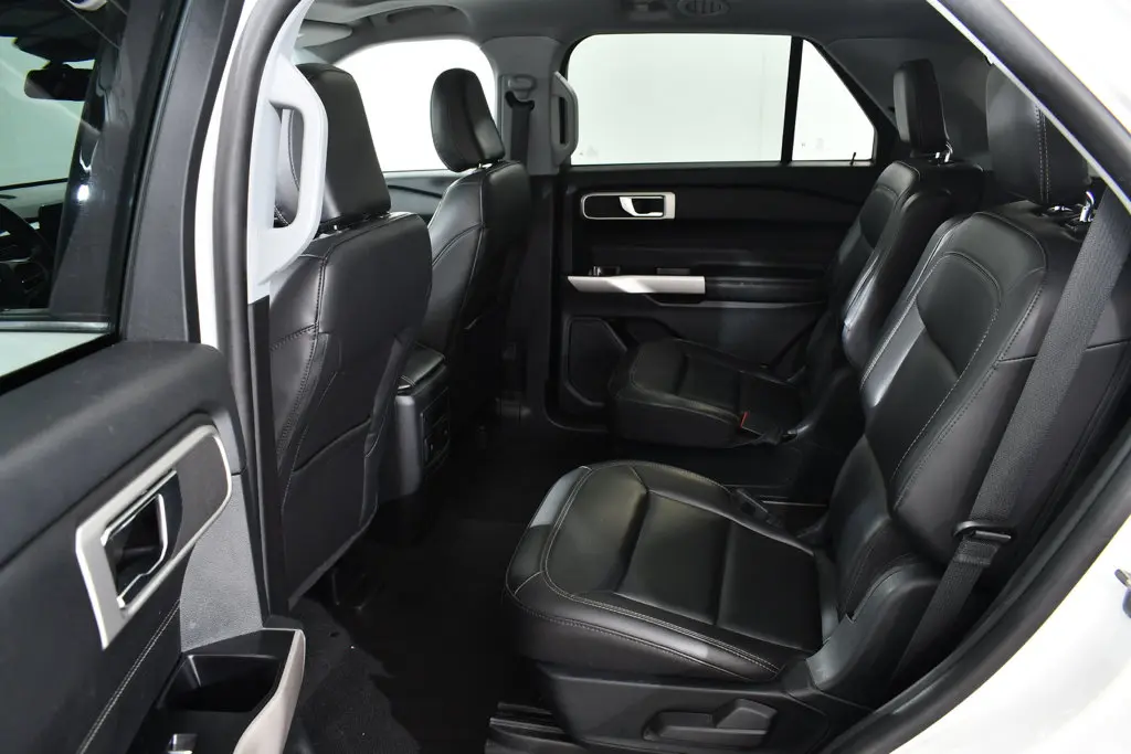 2023 Ford Explorer - $29,555
