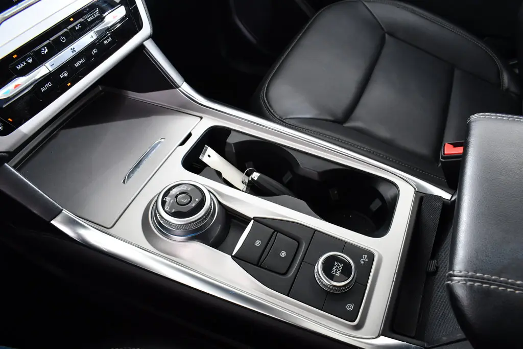 2023 Ford Explorer - $29,555