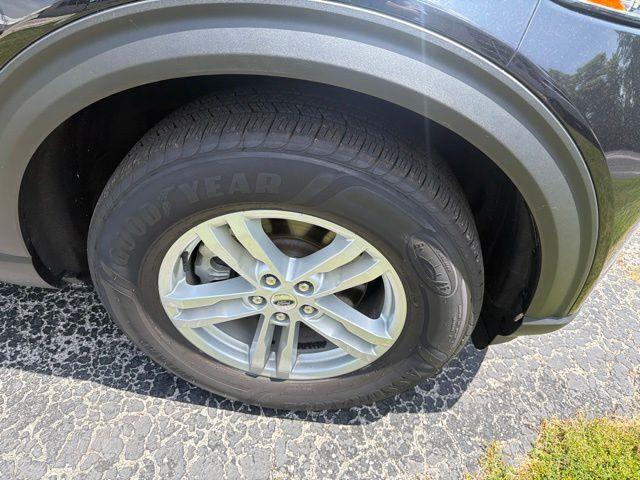 2023 Ford Explorer - $29,300