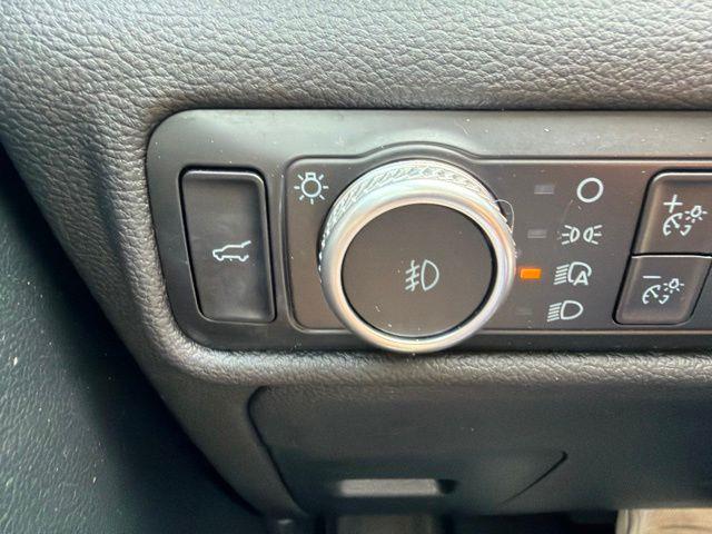 2023 Ford Explorer - $29,300