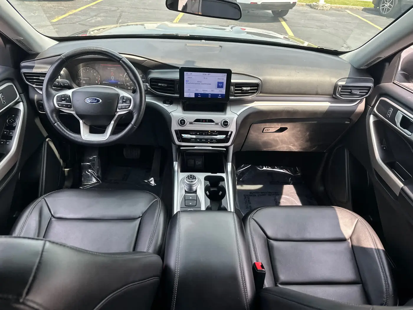 2023 Ford Explorer - $28,990