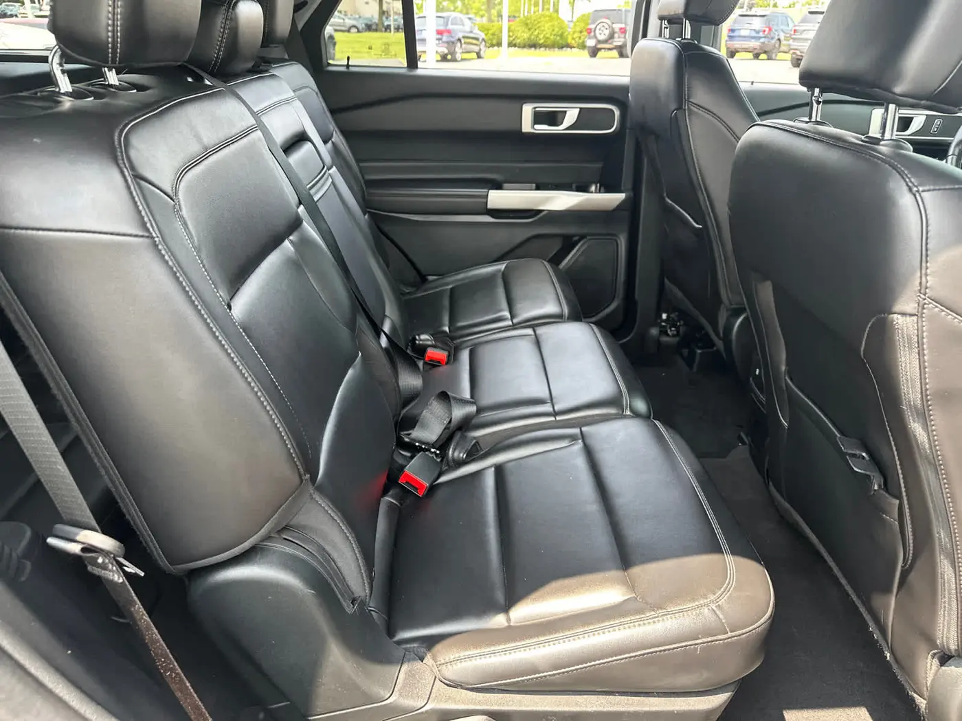 2023 Ford Explorer - $28,990