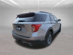 2023 Explorer Thumbnail 6