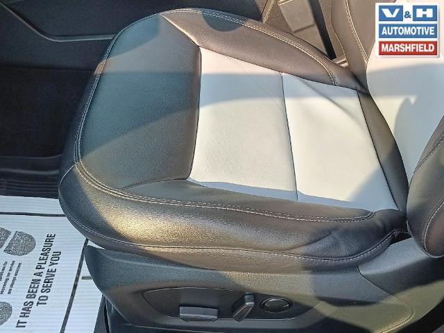 2023 Ford Explorer - $31,896