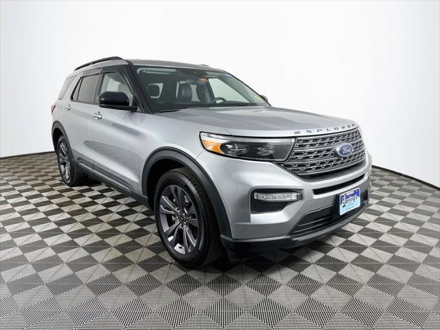 2023 Ford Explorer - $32,999