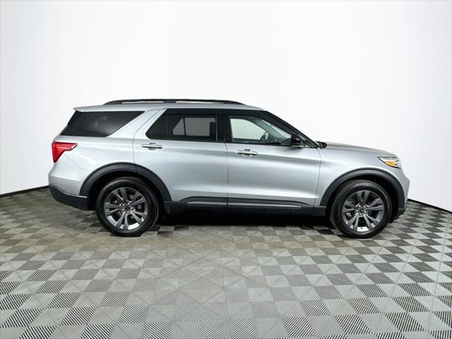 2023 Ford Explorer - $32,999