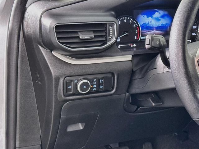 2023 Ford Explorer - $32,999