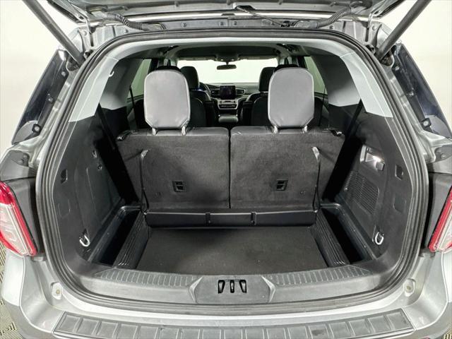 2023 Ford Explorer - $32,999