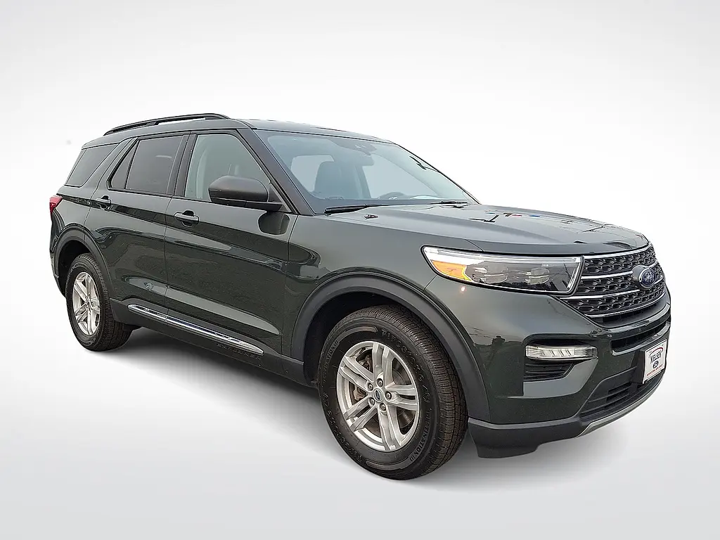 2023 Ford Explorer - $31,957