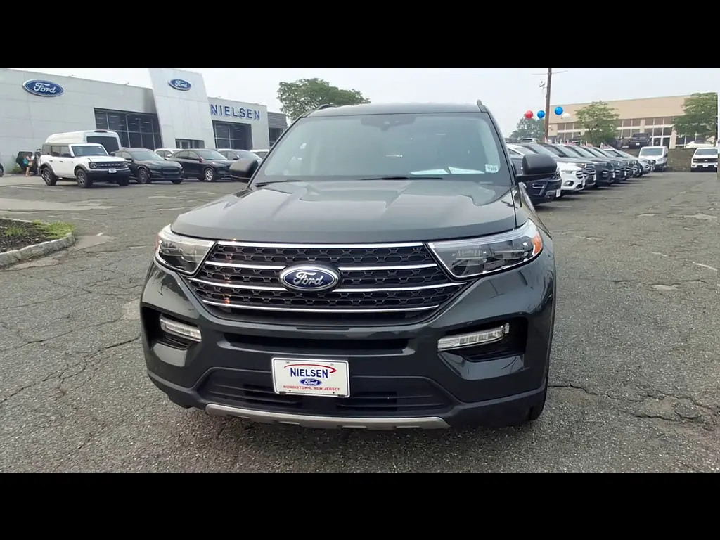 2023 Ford Explorer - $31,957
