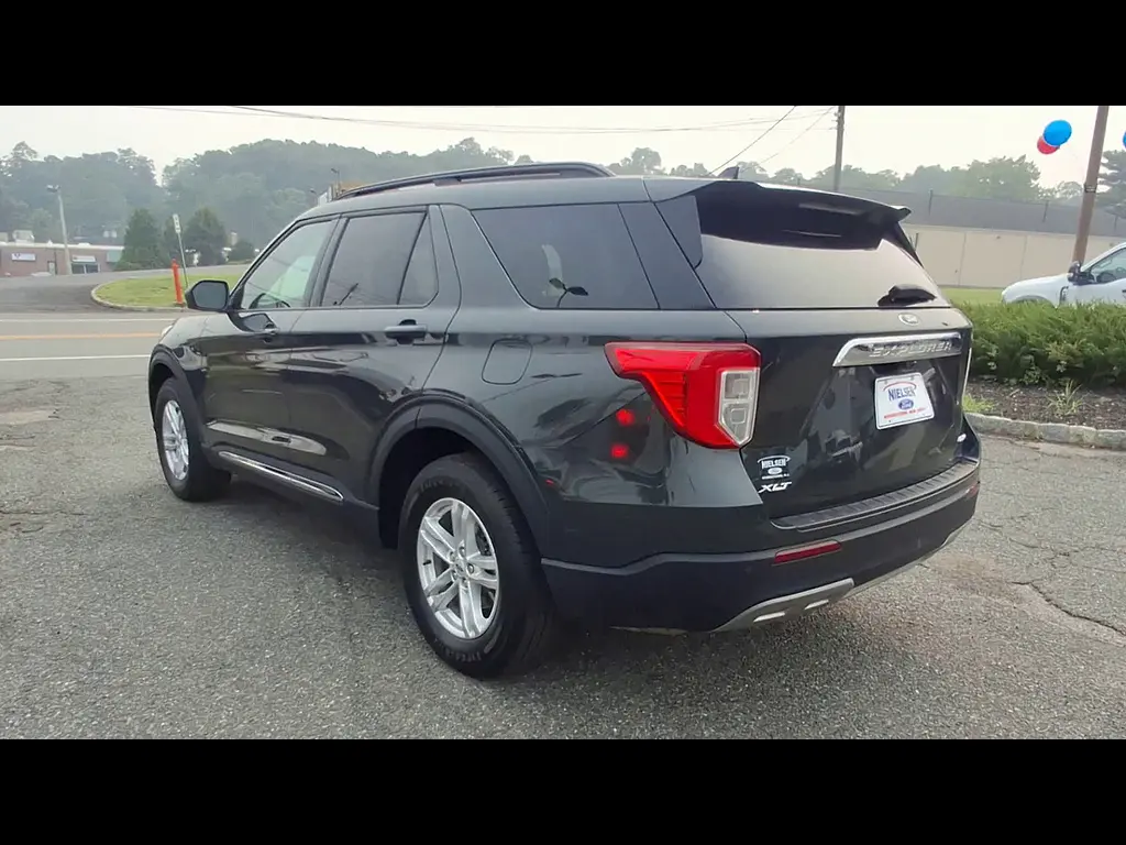 2023 Ford Explorer - $31,957