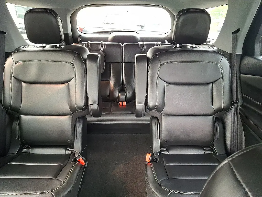 2023 Ford Explorer - $31,957