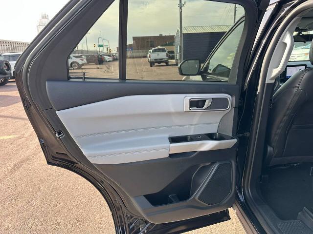 2024 Ford Explorer - $36,900