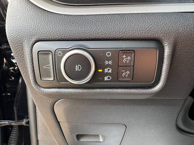2024 Ford Explorer - $36,900