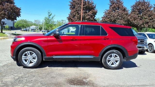 2024 Ford Explorer XLT