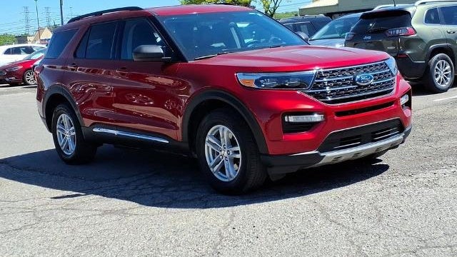 2024 Ford Explorer XLT
