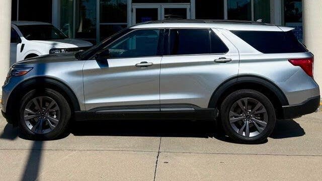 Preowned 2024 Ford Explorer XLT for Sale