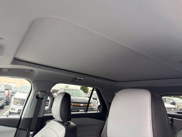 2021 Ford Explorer - $26,000