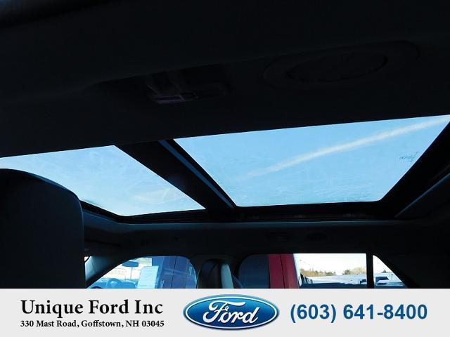 2022 Ford Explorer - $33,977